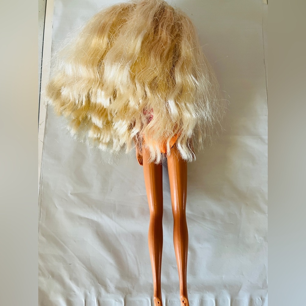 Vintage glitter beach barbie - Picture 5 of 9